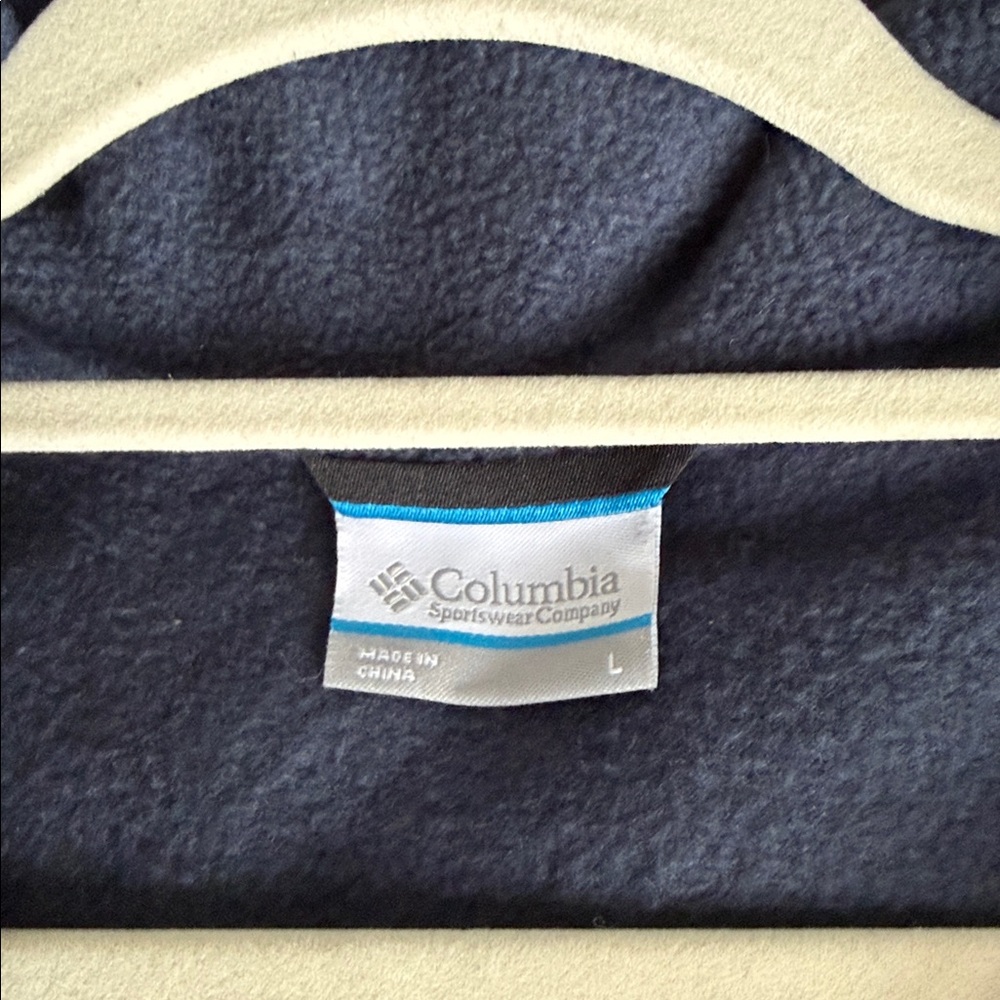Michigan Wolverines Columbia Fleece Vest, men’s size large - Picture 4 of 4